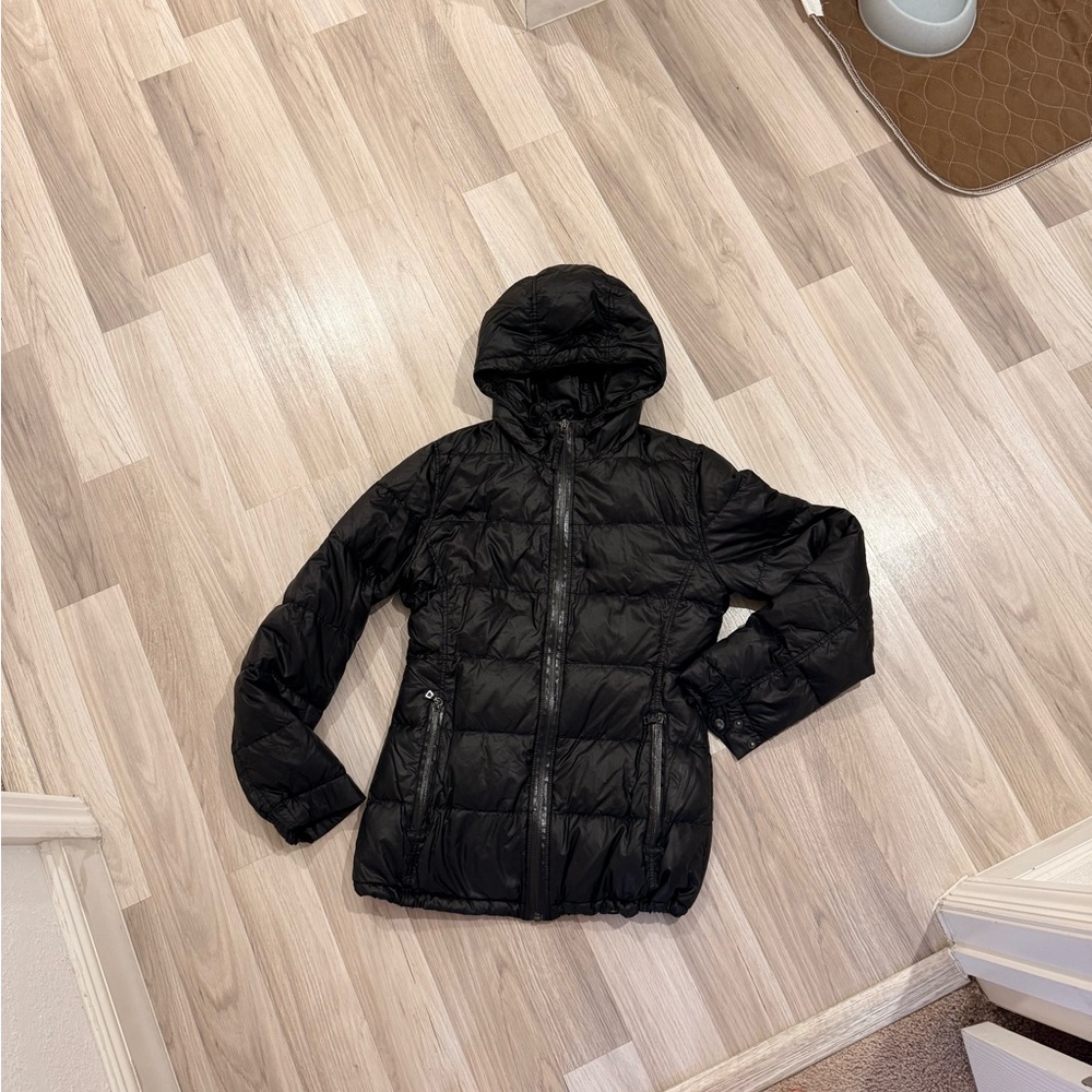 Vintage Prada Women's Black Hooded Puffer Jacket